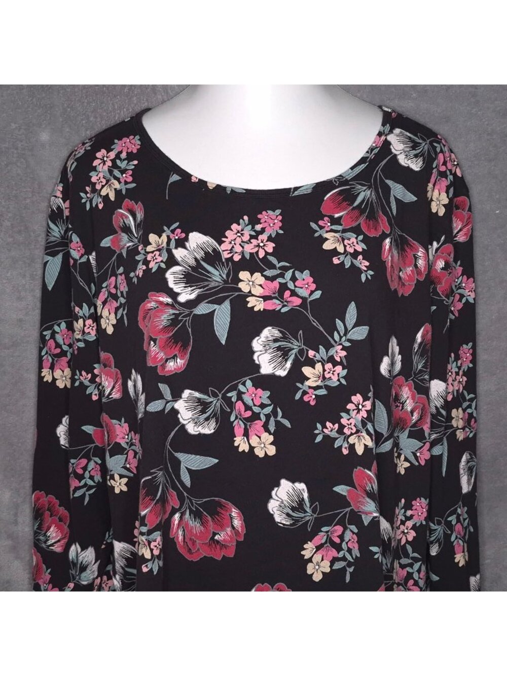 Floral Black Long Sleeve Blouse Terra & Sky 2X (20W-22W) Lightweight Side Slit